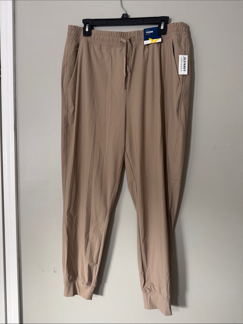 Old Navy Men's Jogger Pants in Beige